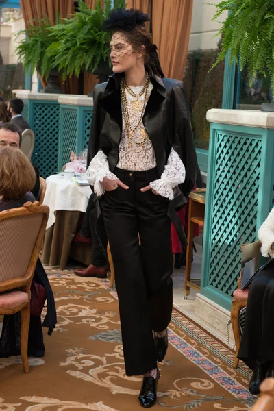 Look 23